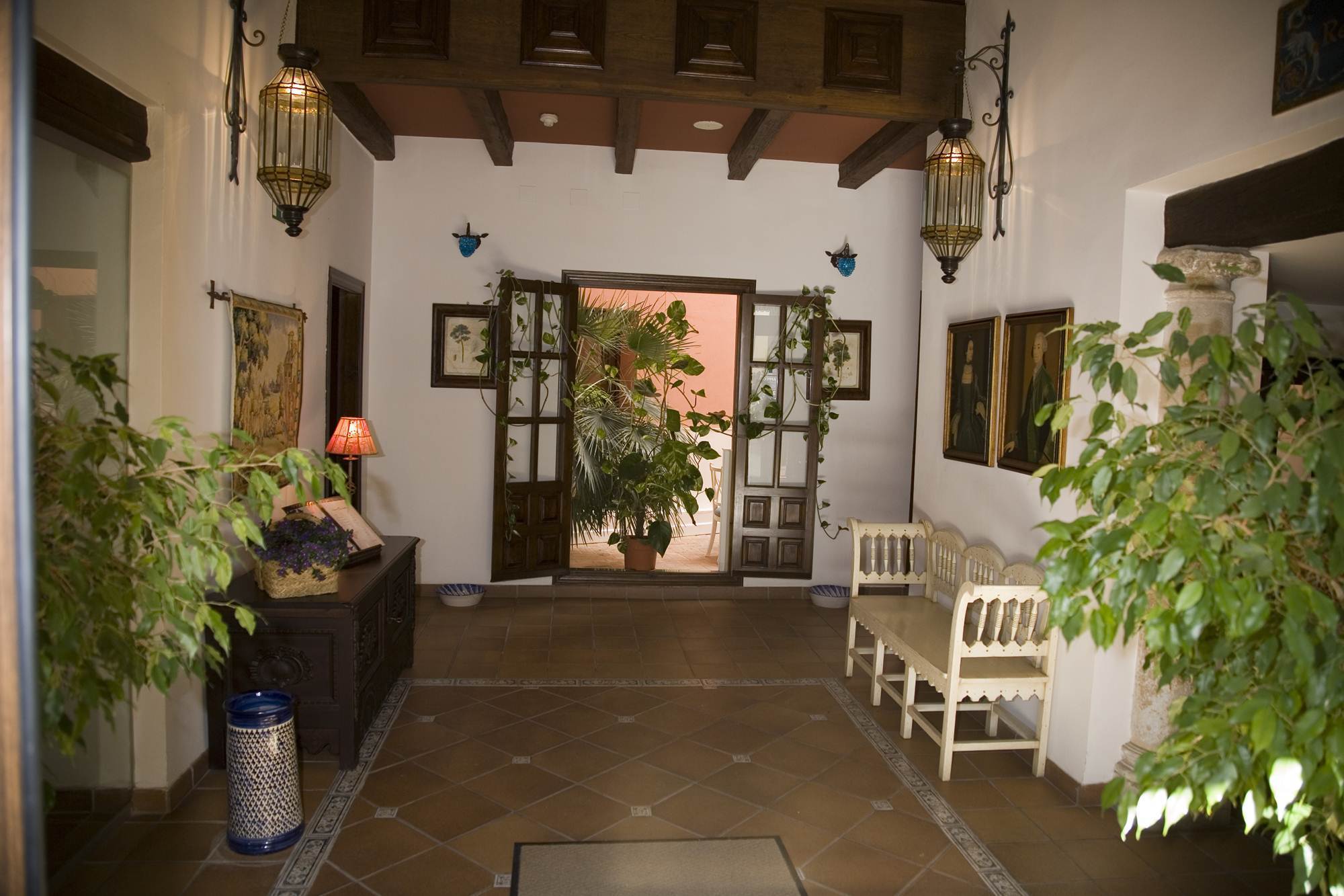 Palacio Las Manillas 萨比奥特 外观 照片